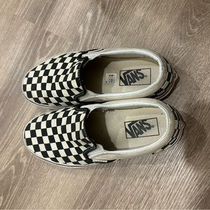 Vans classic checkered slip ons